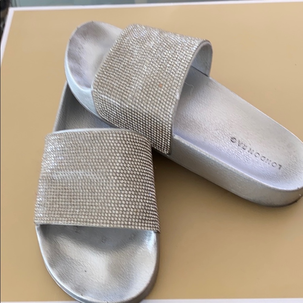 Slipper - Picture 2 of 4